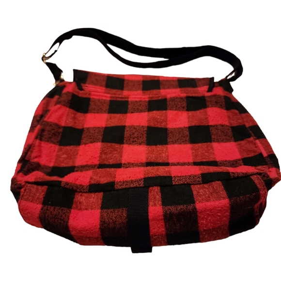 Red and black Buffalo check cross body messanger bag. - Picture 5 of 6